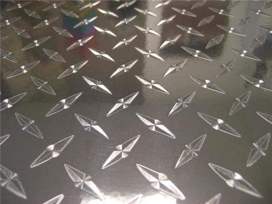 Silver Diamond Plate Panels , Customized Aluminium Checker Plate Flooring